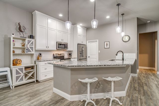 1576 Lizzie Lane, Burleson, TX 76028