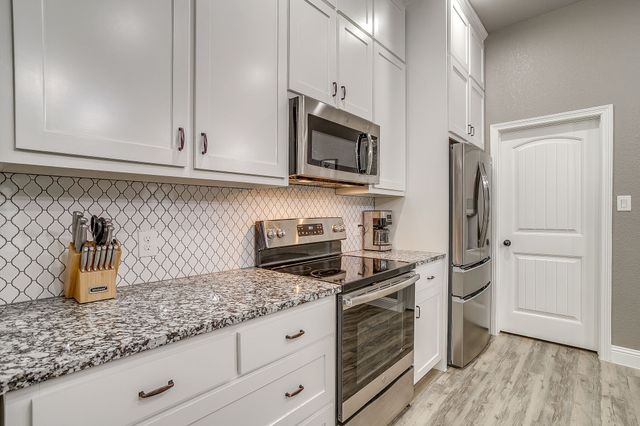 1576 Lizzie Lane, Burleson, TX 76028