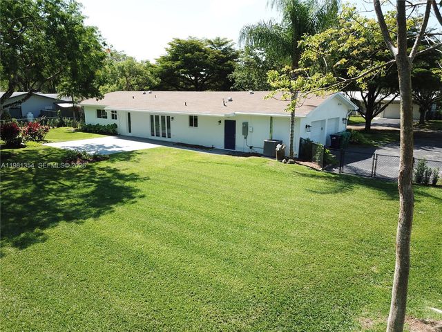 10343 SW 114th St, Miami, FL 33176