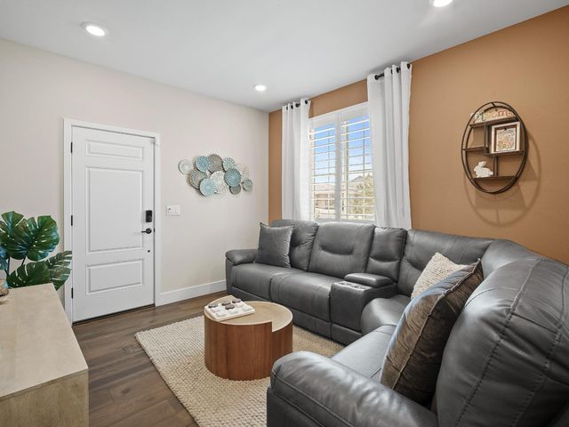 12041 Aleria Cir, Rancho Cordova, CA 95742