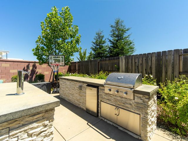 12041 Aleria Cir, Rancho Cordova, CA 95742