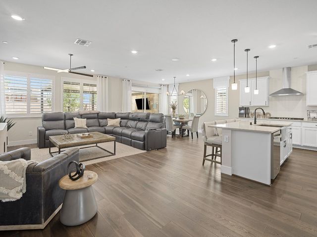 12041 Aleria Cir, Rancho Cordova, CA 95742