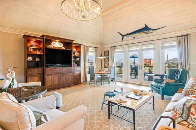 4424 Hatteras Drive, Crystal Beach, TX 77650