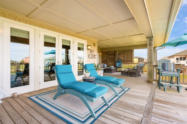 4424 Hatteras Drive, Crystal Beach, TX 77650