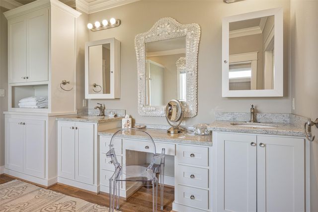 4424 Hatteras Drive, Crystal Beach, TX 77650