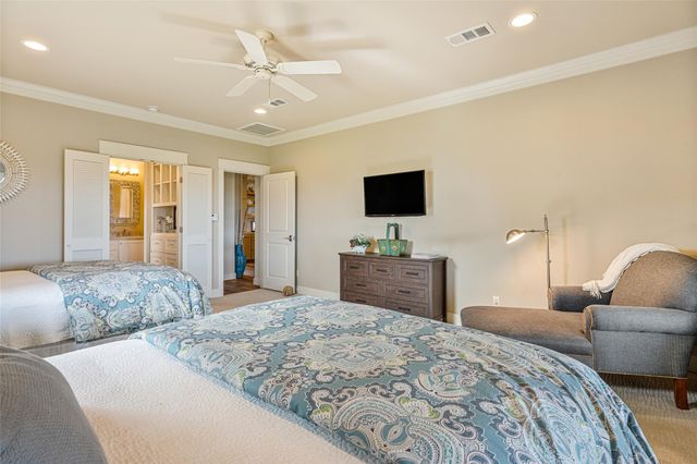 4424 Hatteras Drive, Crystal Beach, TX 77650