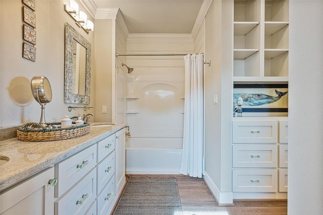 4424 Hatteras Drive, Crystal Beach, TX 77650