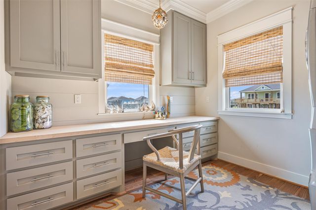 4424 Hatteras Drive, Crystal Beach, TX 77650