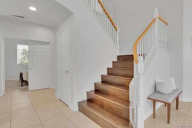 11674 Scripps Creek Dr, San Diego, CA 92131