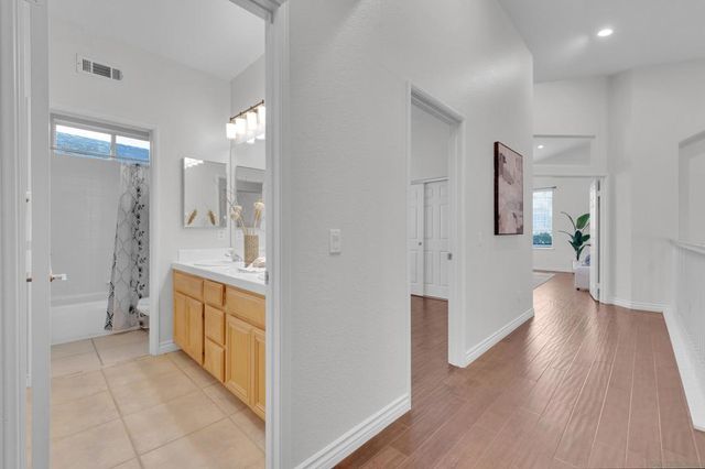 11674 Scripps Creek Dr, San Diego, CA 92131