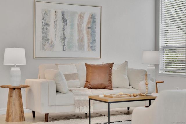 11674 Scripps Creek Dr, San Diego, CA 92131