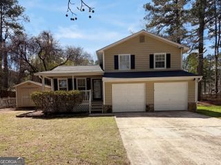 5596 Pinedale Circle, Sugar Hill, GA 30518