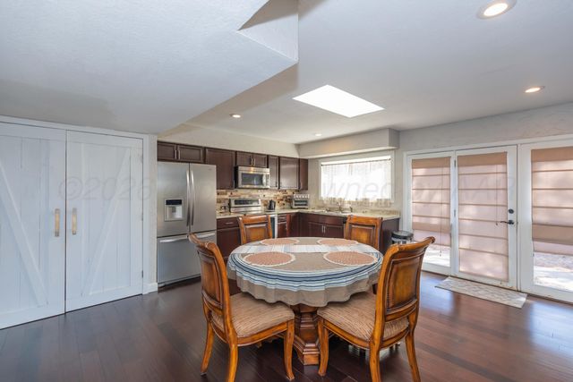 1501 BAILEY Avenue, Dumas, TX 79029