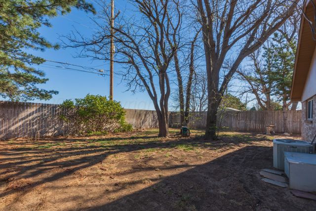 1501 BAILEY Avenue, Dumas, TX 79029