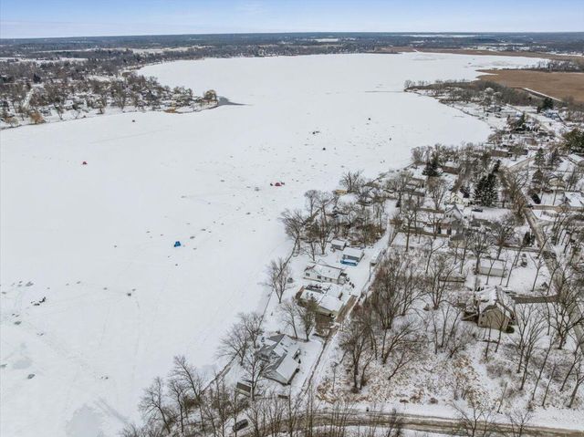 27705 98th STREET, Trevor, WI 53179