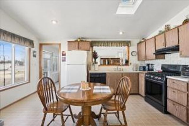 27705 98th STREET, Trevor, WI 53179