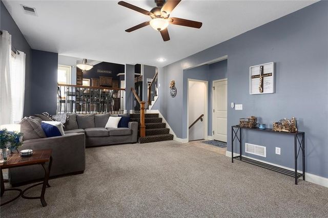 18448 CURRY Street, Gardner, KS 66030