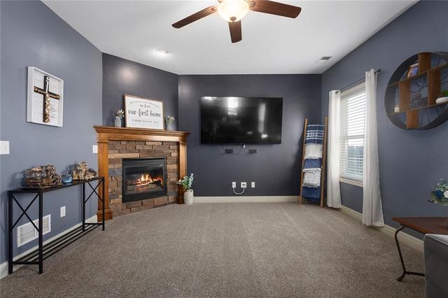 18448 CURRY Street, Gardner, KS 66030