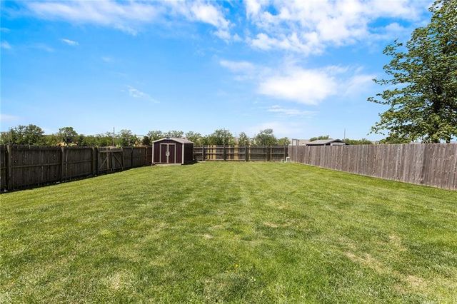 18448 CURRY Street, Gardner, KS 66030