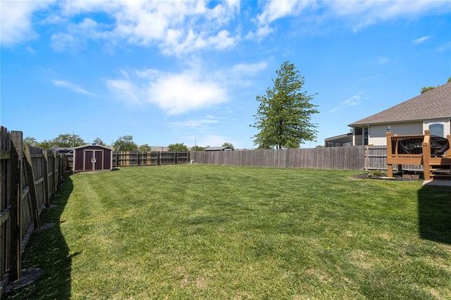 18448 CURRY Street, Gardner, KS 66030