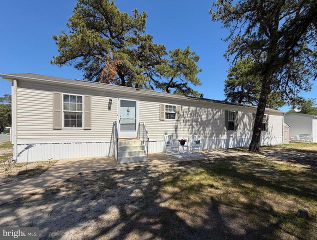 21 BLUEBIRD LN, Whiting, NJ 08759