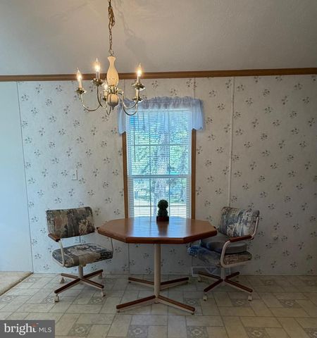21 BLUEBIRD LN, Whiting, NJ 08759
