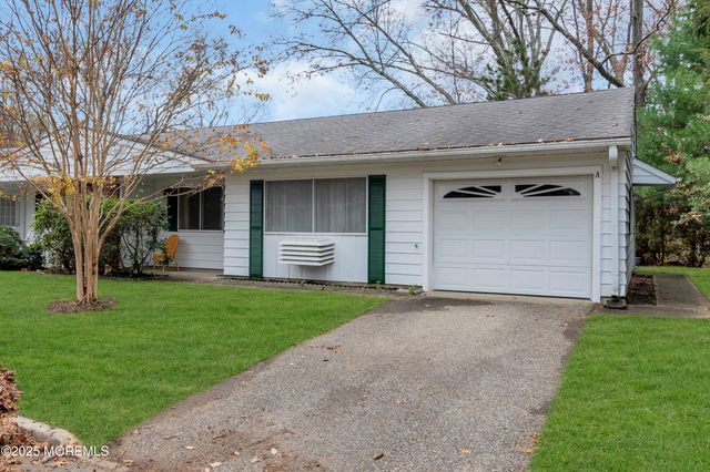 4 Maryland Avenue A, Manchester, NJ 08759