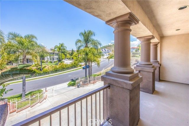 652 Fairway Drive, Redlands, CA 92373