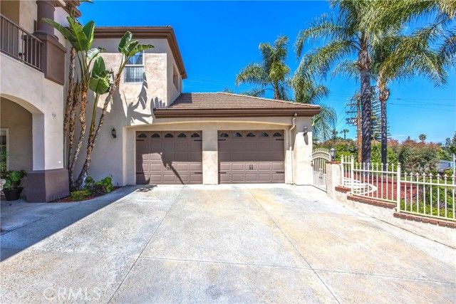 652 Fairway Drive, Redlands, CA 92373