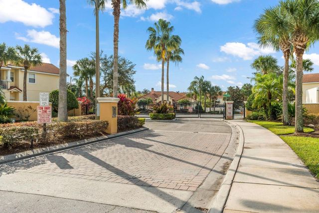 4902 CORAL CASTLE DRIVE, Kissimmee, FL 34746