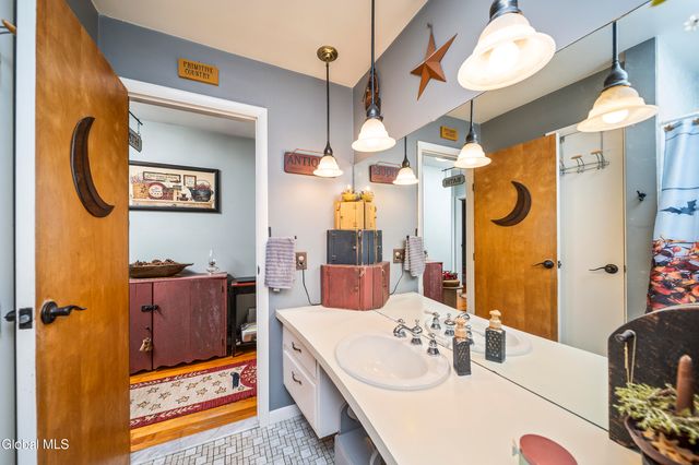 34 Ford Road, Pittstown, NY 12180