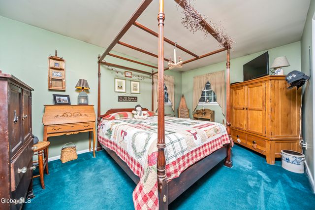 34 Ford Road, Pittstown, NY 12180