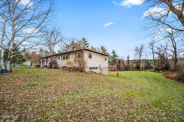 34 Ford Road, Pittstown, NY 12180