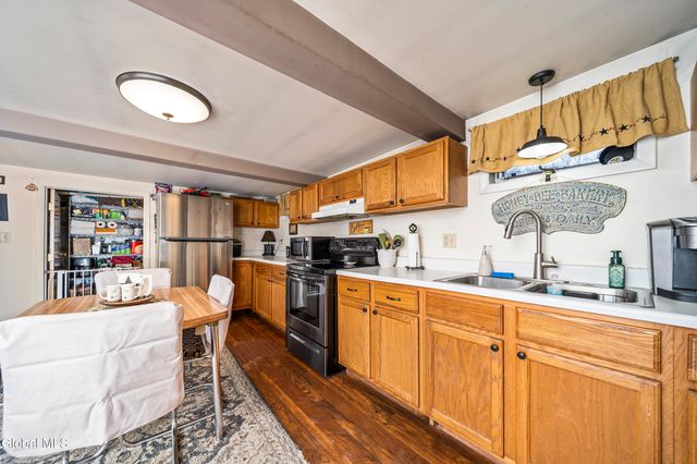 34 Ford Road, Pittstown, NY 12180