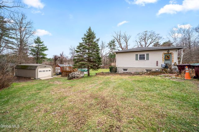 34 Ford Road, Pittstown, NY 12180