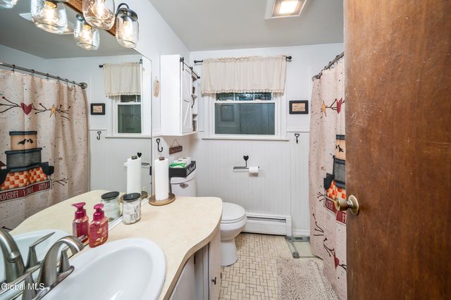 34 Ford Road, Pittstown, NY 12180