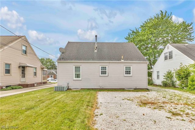 1627 33rd Street NE, Canton, OH 44714