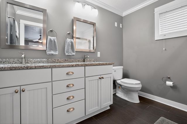 5940 Wooddale Avenue, Edina, MN 55424