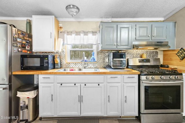 1188 County Road 110, Broadalbin, NY 12025