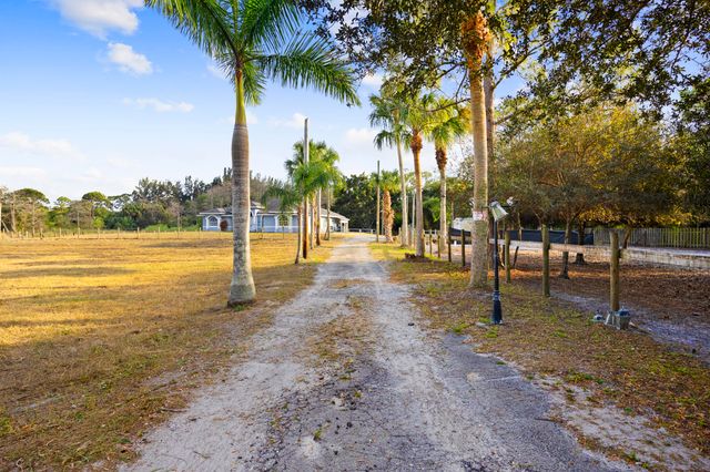 4584 Windmill Road, The Acreage, FL 33470