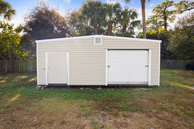 4584 Windmill Road, The Acreage, FL 33470