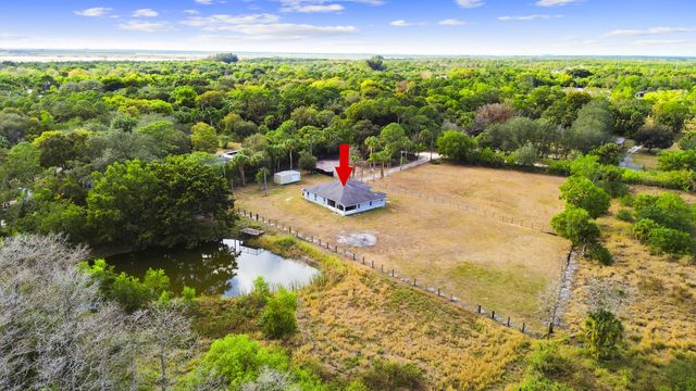 4584 Windmill Road, The Acreage, FL 33470