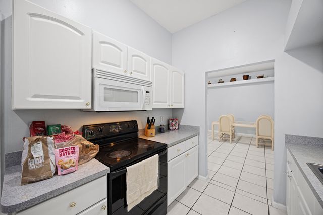 4584 Windmill Road, The Acreage, FL 33470