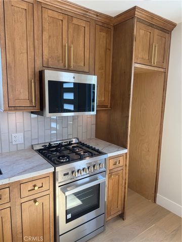 6228 Lemon Ave, Long Beach, CA 90805