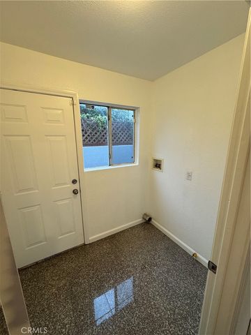 6228 Lemon Ave, Long Beach, CA 90805