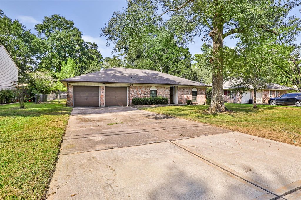 3302 Rustling Pines Street, Spring, TX 77380