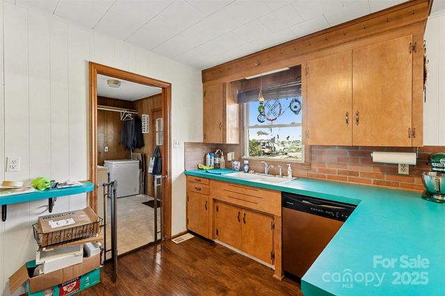 752 Pine Street, Mooresville, NC 28115