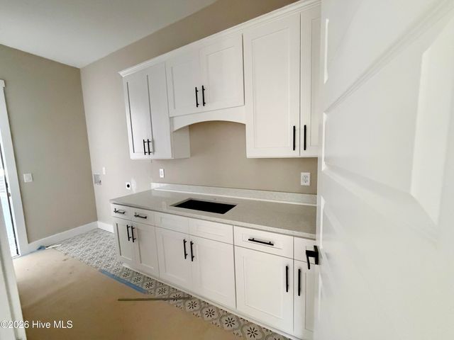 550 Glenburnie Street NW, Calabash, NC 28467