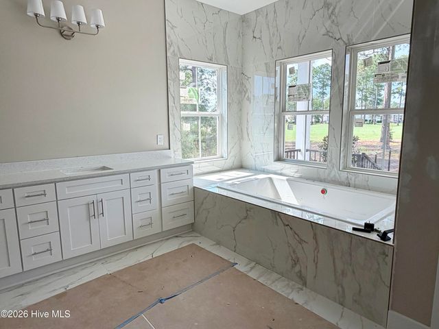 550 Glenburnie Street NW, Calabash, NC 28467