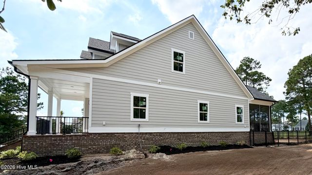 550 Glenburnie Street NW, Calabash, NC 28467